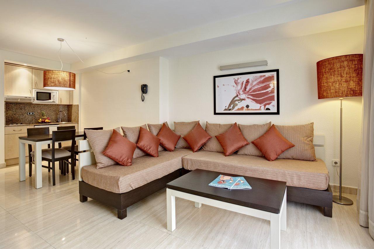 סנטה אאולריה דס ריו Grupotel Santa Eularia & Spa - Adults Only מראה חיצוני תמונה