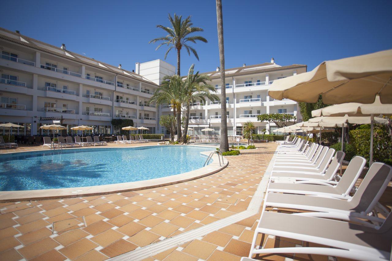 סנטה אאולריה דס ריו Grupotel Santa Eularia & Spa - Adults Only מראה חיצוני תמונה